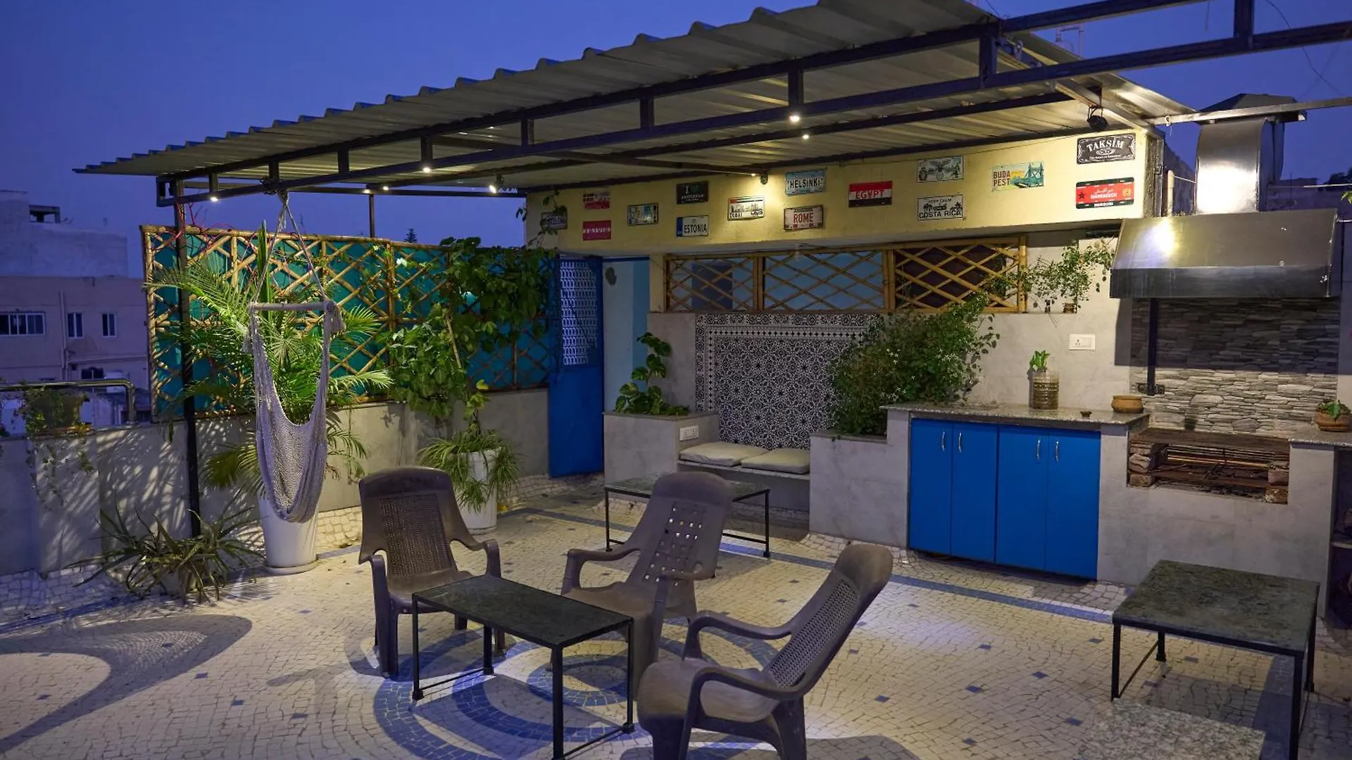 Ticana Large 1Bedroom Living Kitchen With Ac , Fiber Wifi Rooftop Garden Lake View Udajpur 0*,  Indie