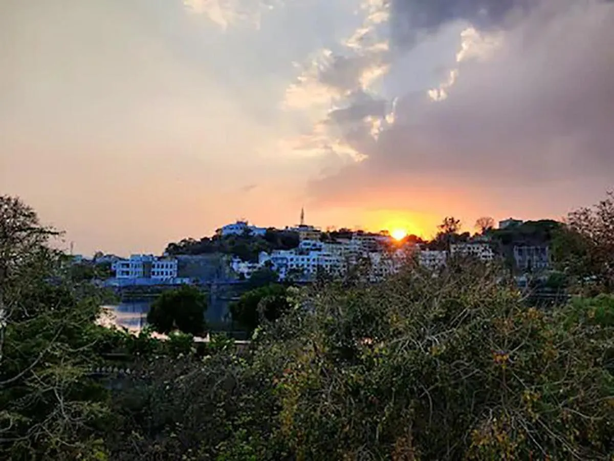 Ticana Large 1Bedroom Living Kitchen With Ac , Fiber Wifi Rooftop Garden Lake View Udaipur 0*,