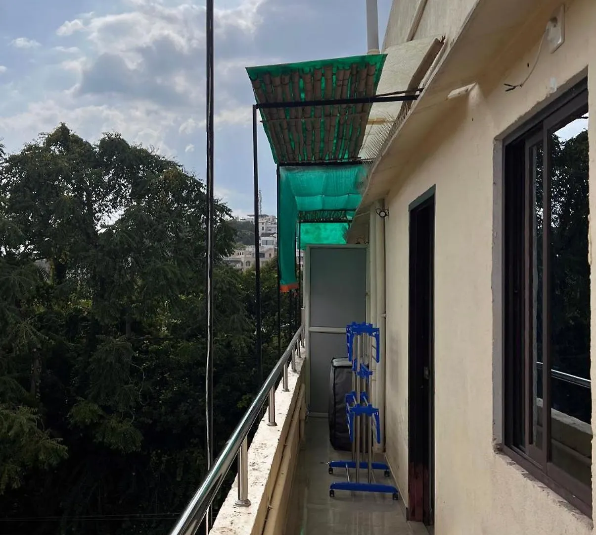 Apartment Ticana Large 1Bedroom Living Kitchen With Ac , Fiber Wifi Rooftop Garden Lake View Udaipur
