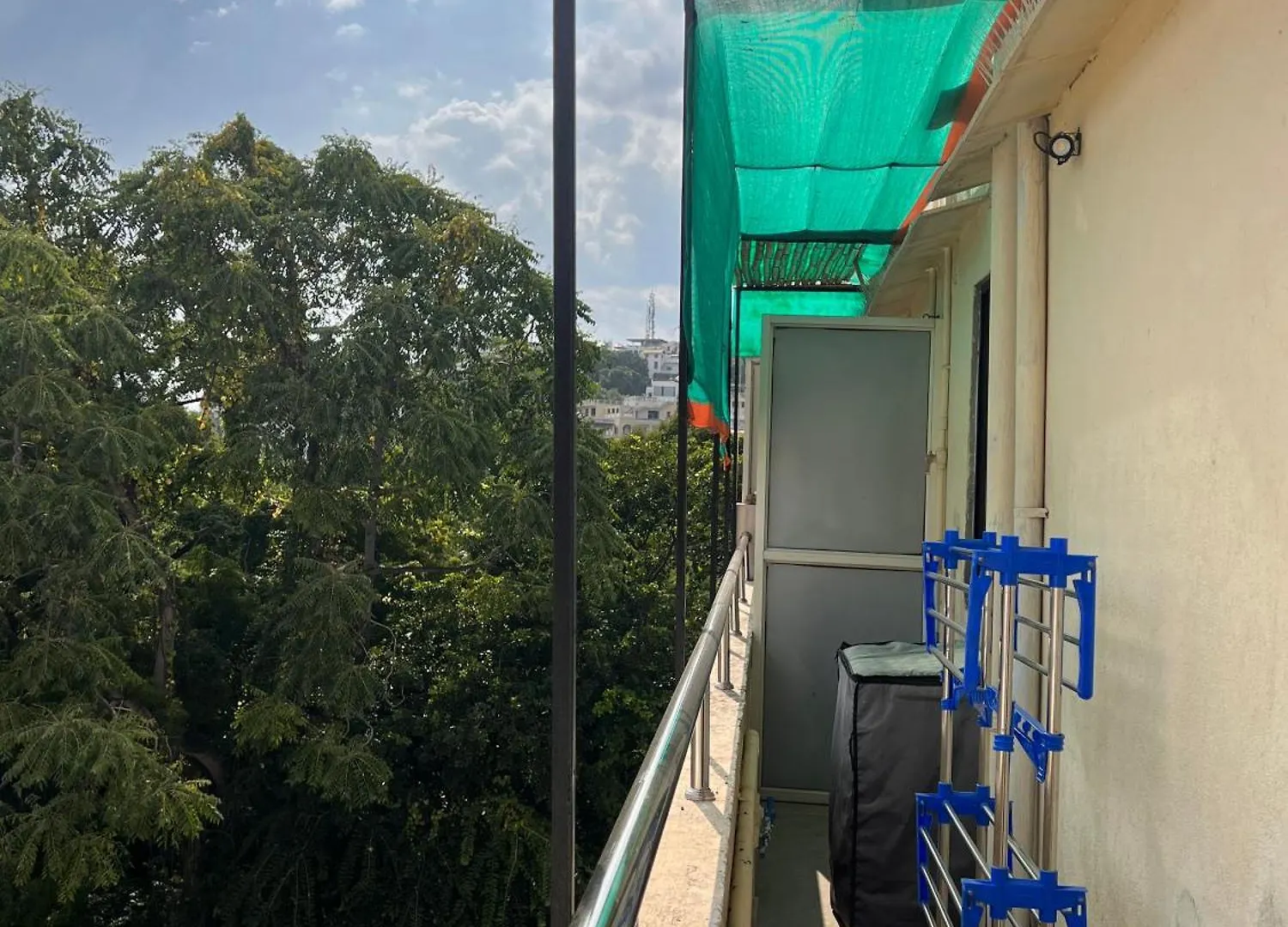 Ticana Large 1Bedroom Living Kitchen With Ac , Fiber Wifi Rooftop Garden Lake View Udaipur India