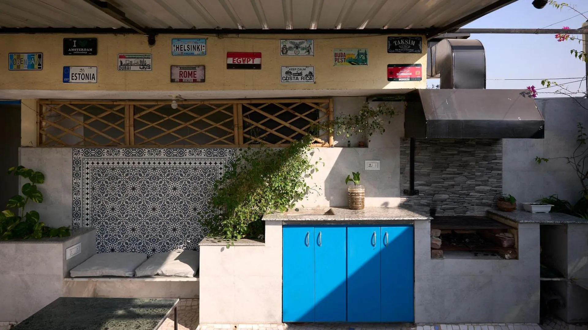 Apartment Ticana Large 1Bedroom Living Kitchen With Ac , Fiber Wifi Rooftop Garden Lake View Udaipur India